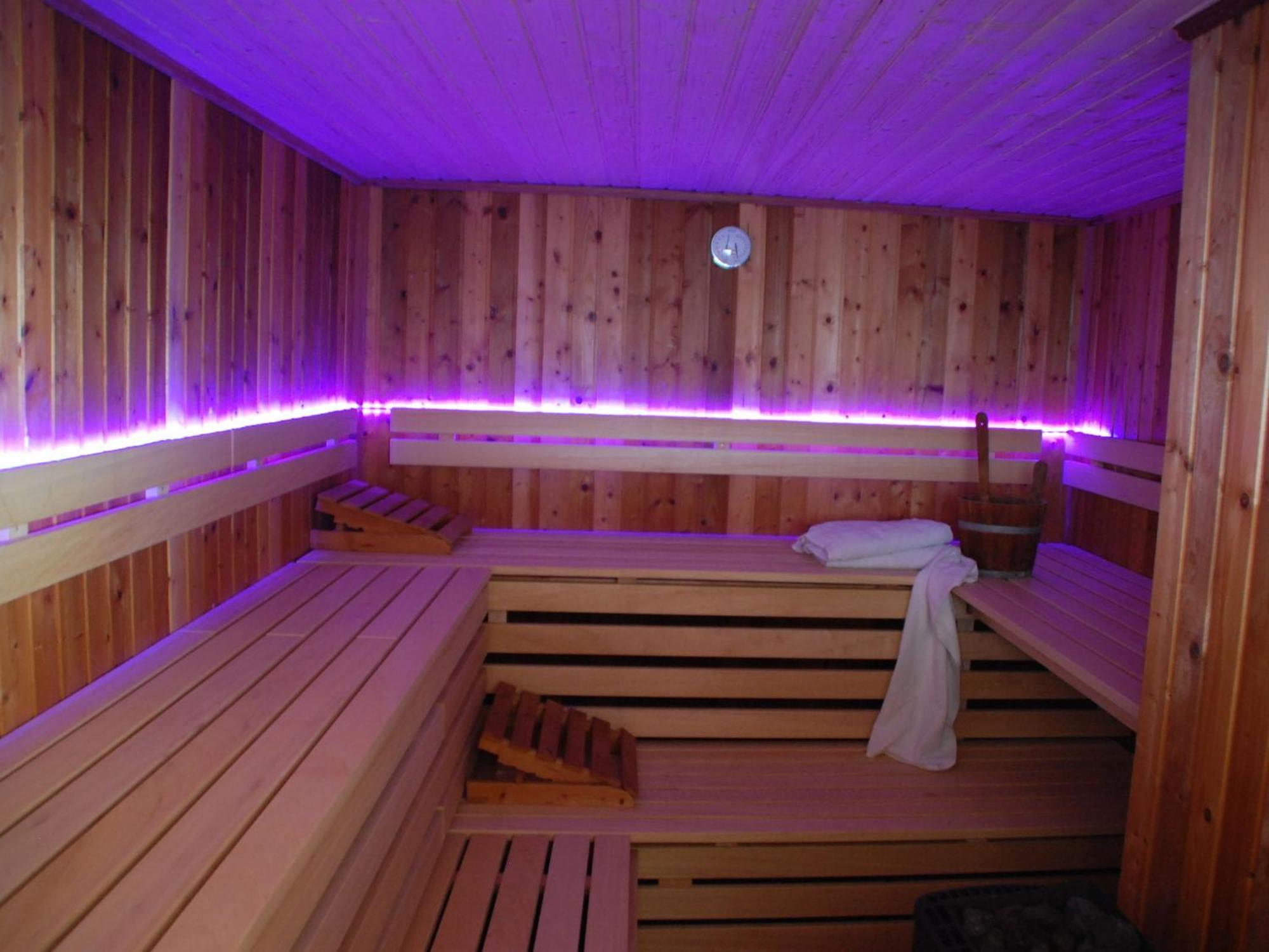Beautiful Holidayhome With Sauna And Terrace Harscheid Екстериор снимка