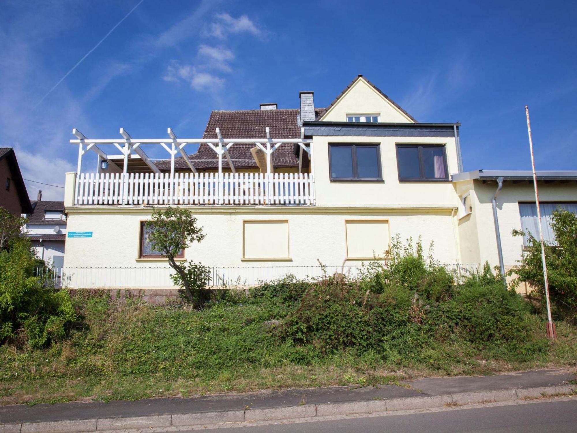 Beautiful Holidayhome With Sauna And Terrace Harscheid Екстериор снимка