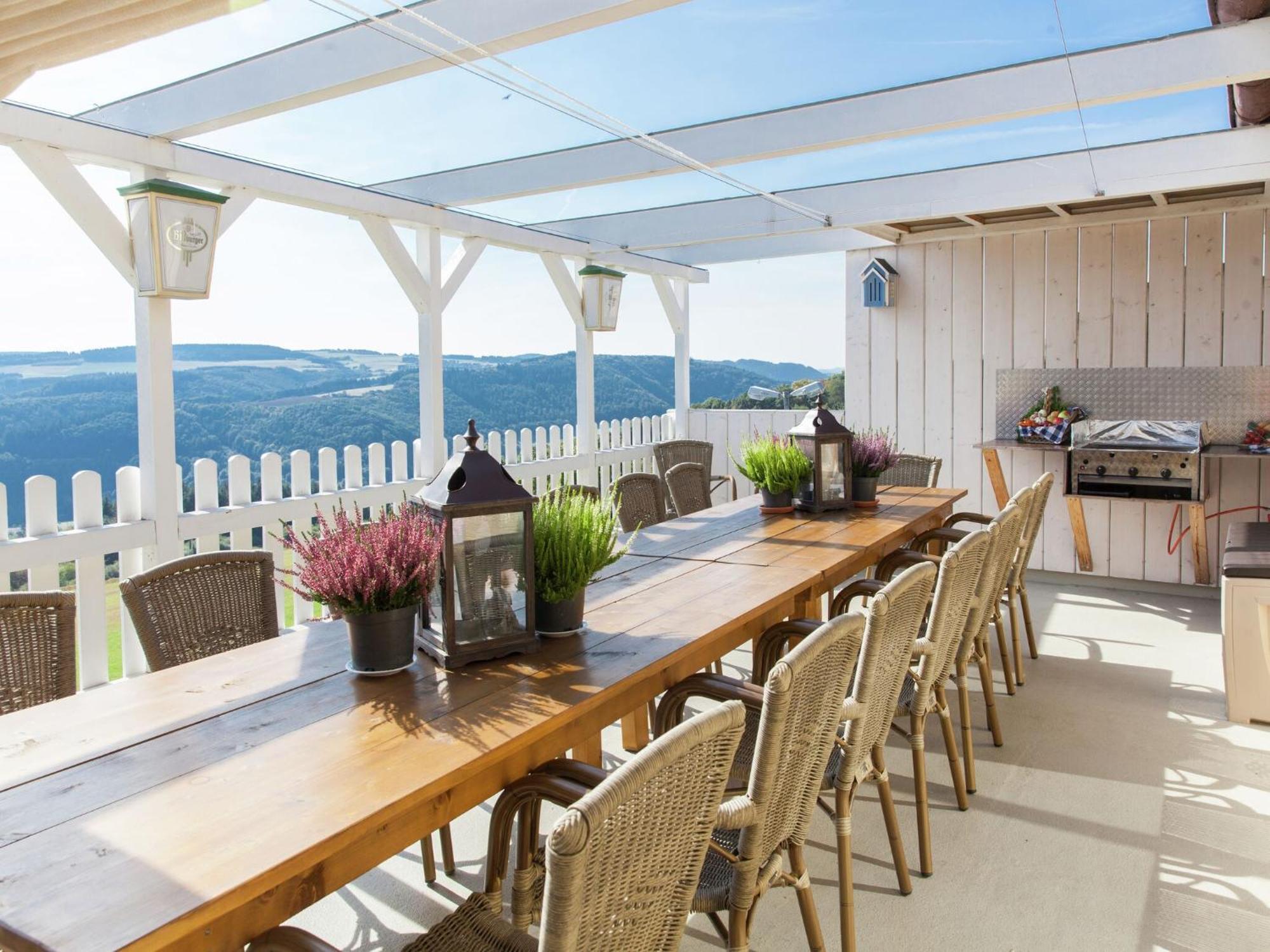Beautiful Holidayhome With Sauna And Terrace Harscheid Екстериор снимка